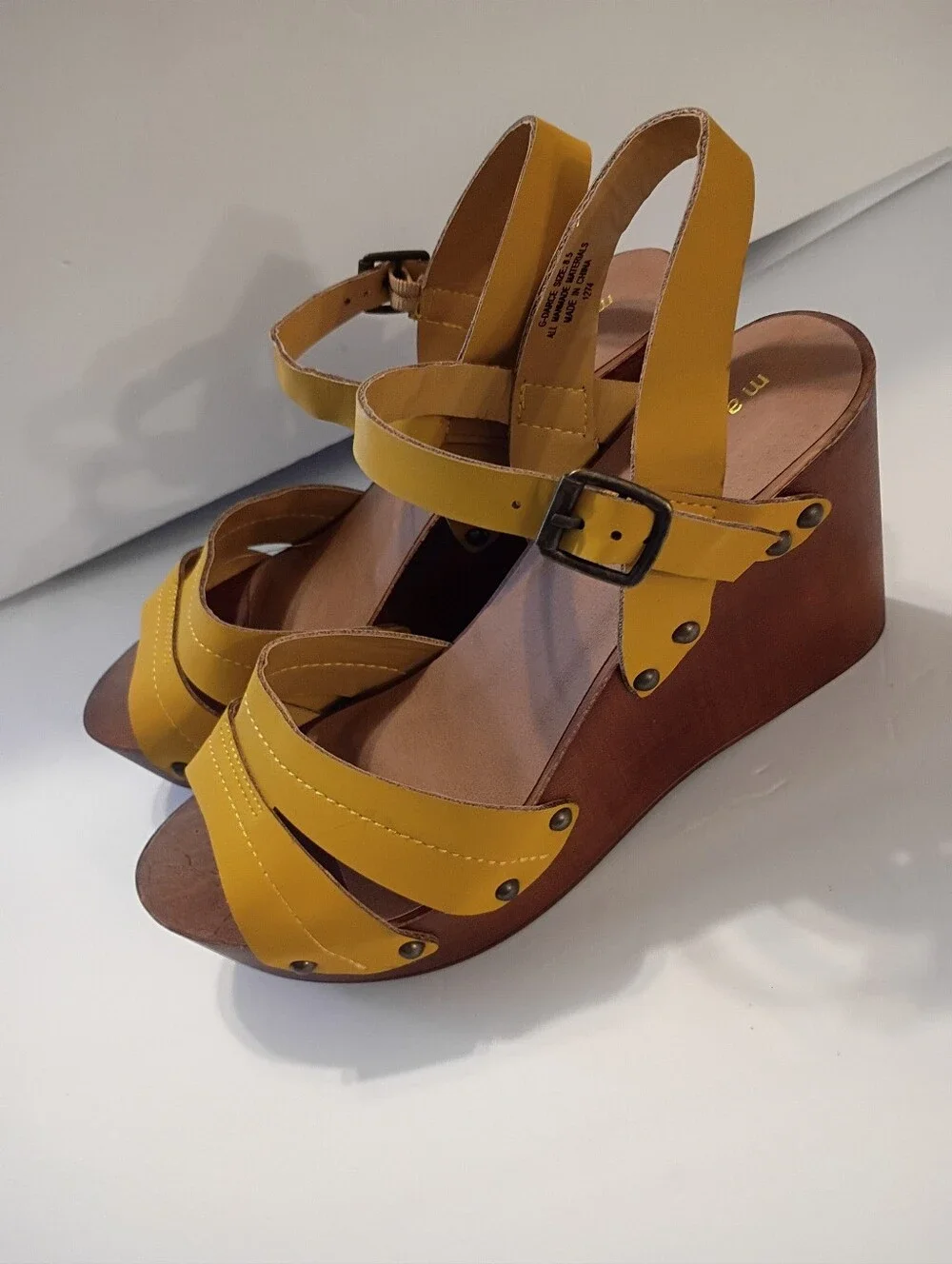 Madden Girl G-Darce Size 8.5 Wedge High Heel Open Toe, Buckle Strap Yellow NWOT